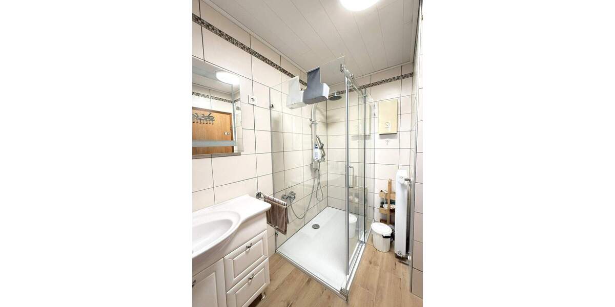 Einfamilienhaus Lindlar Linde - 7 Zimmer, 178 m&sup2;, 499.000&euro; | Angebot:24874677