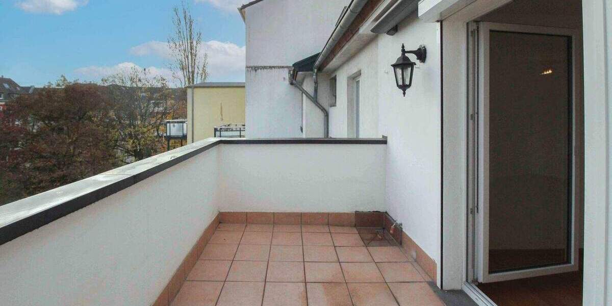 Urban leben und genießen: 3 Zimmer Wohnung mit Balkon in Düsseldorf-Bilk 3 zimmer