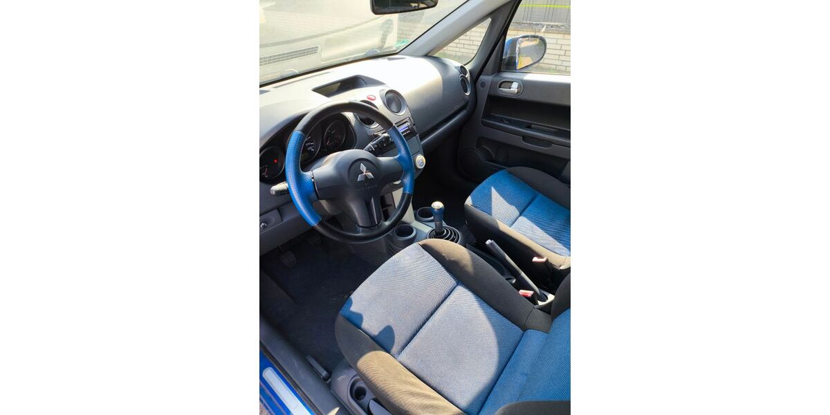 Mitsubishi Colt 60.000 km 3.029 &euro; Monheim 40789