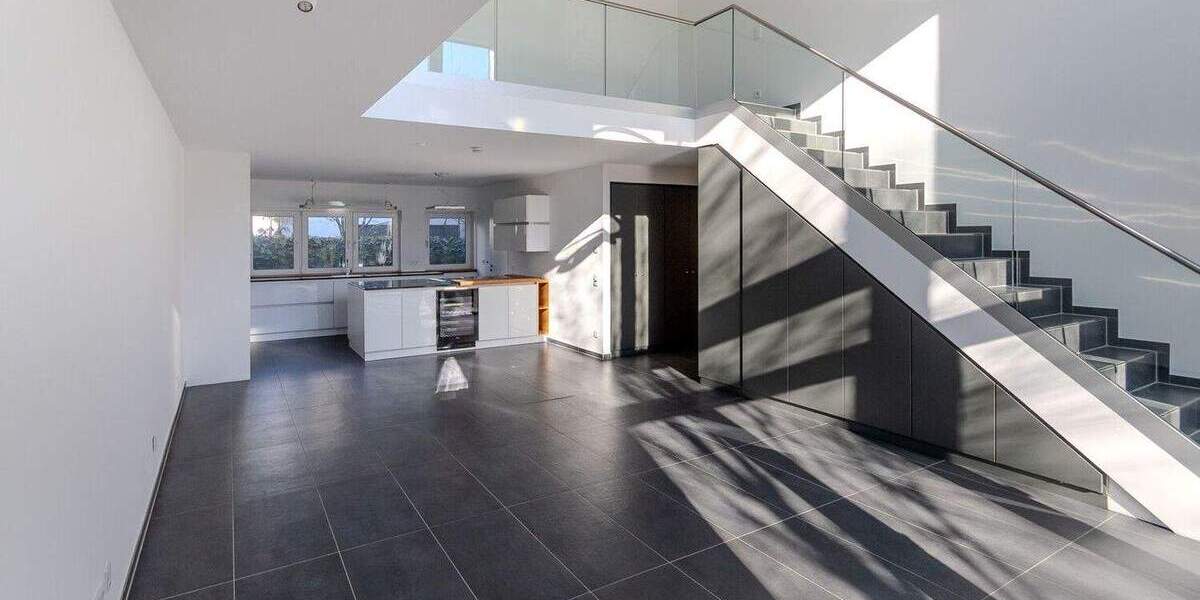 Etagenwohnung Neuss Stadionviertel - 4 Zimmer, 145 m&sup2;, 689.000&euro; | Angebot:25688840