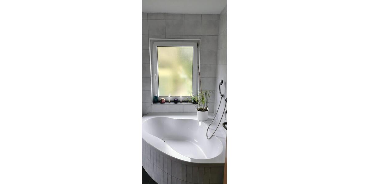 Einfamilienhaus Wermelskirchen - 4 Zimmer, 155 m&sup2;, 490.000&euro; | Angebot:26989356