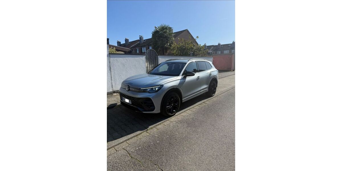 VW Tiguan 22.000 km 46.350 &euro; Pulheim 50259