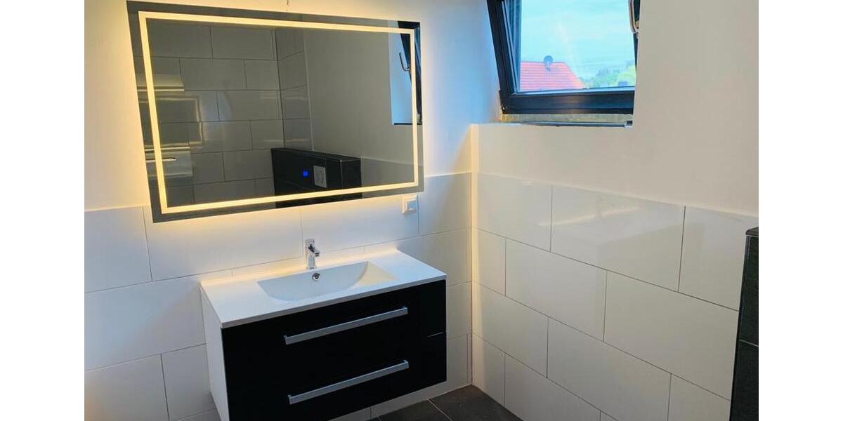 Etagenwohnung Leverkusen Bergisch Neukirchen - 2.5 Zimmer, 88 m&sup2;, 950&euro; | Angebot:26337667