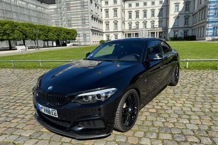 BMW M240i