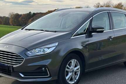 Ford S-Max 95.600 km 18.500 &euro; Leverkusen 51381