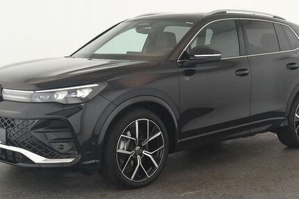 VW Tiguan 13.800 km 41.784 &euro; Düsseldorf 40233