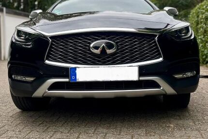 INFINITI QX30 92.000 km 19.990 € neuss 41468