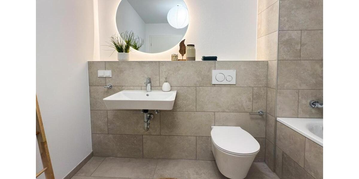 Einfamilienhaus Solingen Wald - 2 Zimmer, 85 m&sup2;, 980&euro; | Angebot:25444634