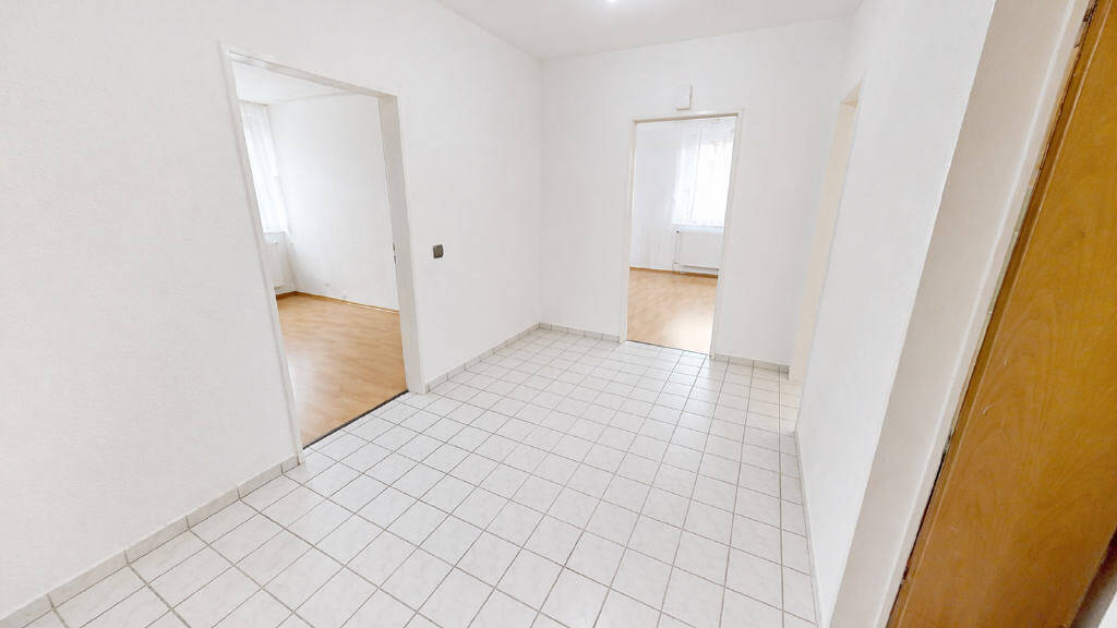 Etagenwohnung Erftstadt Lechenich - 3 Zimmer, 77 m&sup2;, 185.000&euro; | Angebot:26475797
