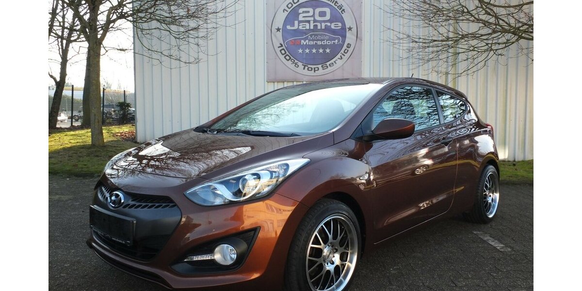 Hyundai i30 KLIMAAUTOMATIK SPORT LMF/BREITREIFEN 117.877 km 7.500 &euro; Köln 50858