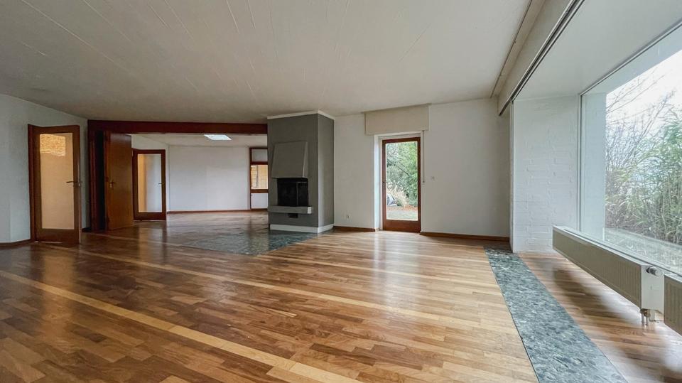 Einfamilienhaus Bergisch Gladbach Alt-Frankenforst - 8 Zimmer, 200 m&sup2;, 600.000&euro; | Angebot:27301292