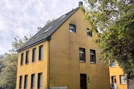 —Wohnen im gelben Haus — schöne 2 Zimmerwohnung 2 zimmer