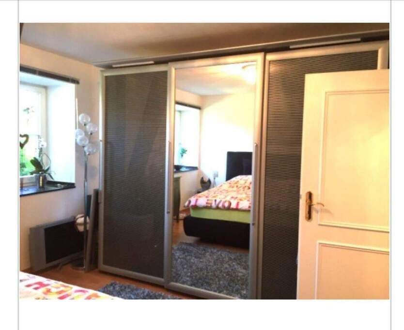 Lichtdurchflutete-2,5-Zi-Terrassenwohnung-mit-Garten-im-exclusiven-Vierkanthof 2 zimmer