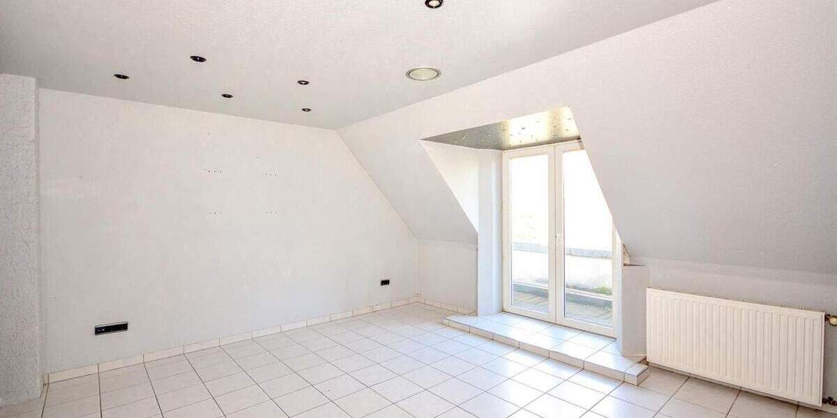 Wohn- und Geschäftshaus in zentraler Lage von Wesseling (bezugsfrei) 4 zimmer