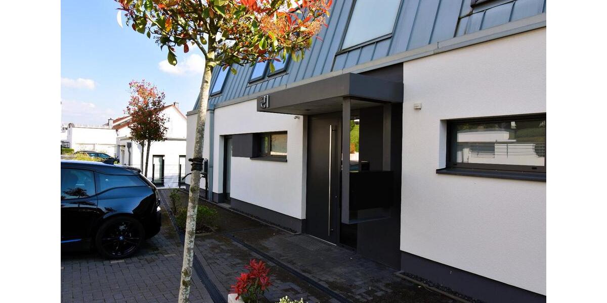 Terrassenwohnung Leverkusen Opladen - 2 Zimmer, 135 m&sup2;, 1.980&euro; | Angebot:26237032