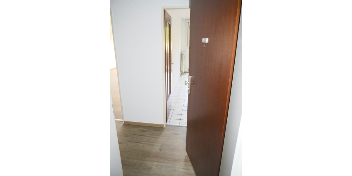 NE-Stadionviertel, ruhige kompl. Renov. 2 Zi. ETW, KDB, Balkon, Carport, Keller - Erdgeschoßwohnung Neuss Augustinusviertel | Angebot:27350485