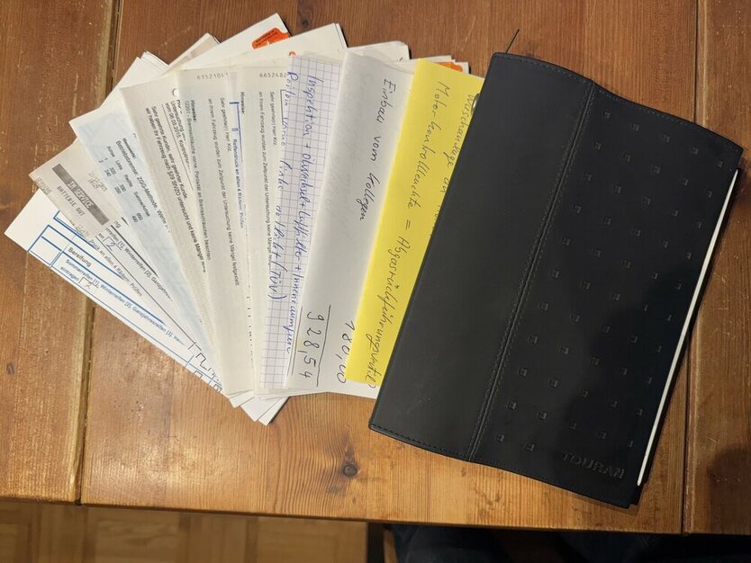 VW Touran 1.6 FSI Highline 7 Sitze SR+WR eGSD DSG ? 213.000 km 1.500 € Erftstadt 50374