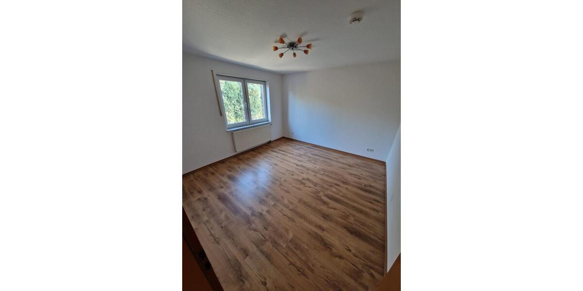 Etagenwohnung Burscheid - 3 Zimmer, 79 m&sup2;, 725&euro; | Angebot:25591824