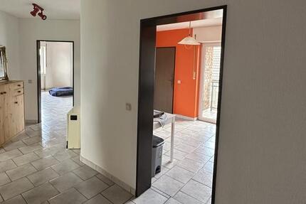 Helle 3 Zimmer Wohnung mit 2 Balkone in BM Oberaußem, 91 m² zimmer