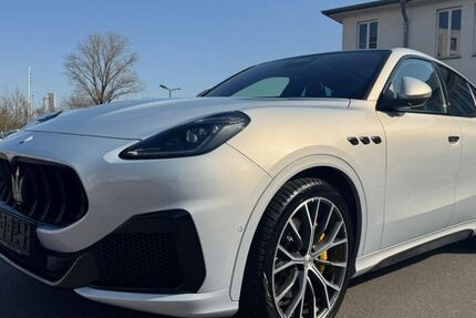 Maserati Grecale 61.800 km 68.980 &euro; Köln 50829