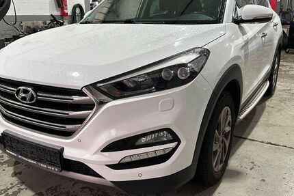 Hyundai TUCSON 205.149 km 11.490 € Köln 50825