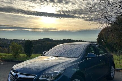 Opel Insignia 69.700 km 10.995 € Bergisch Gladbach 51467