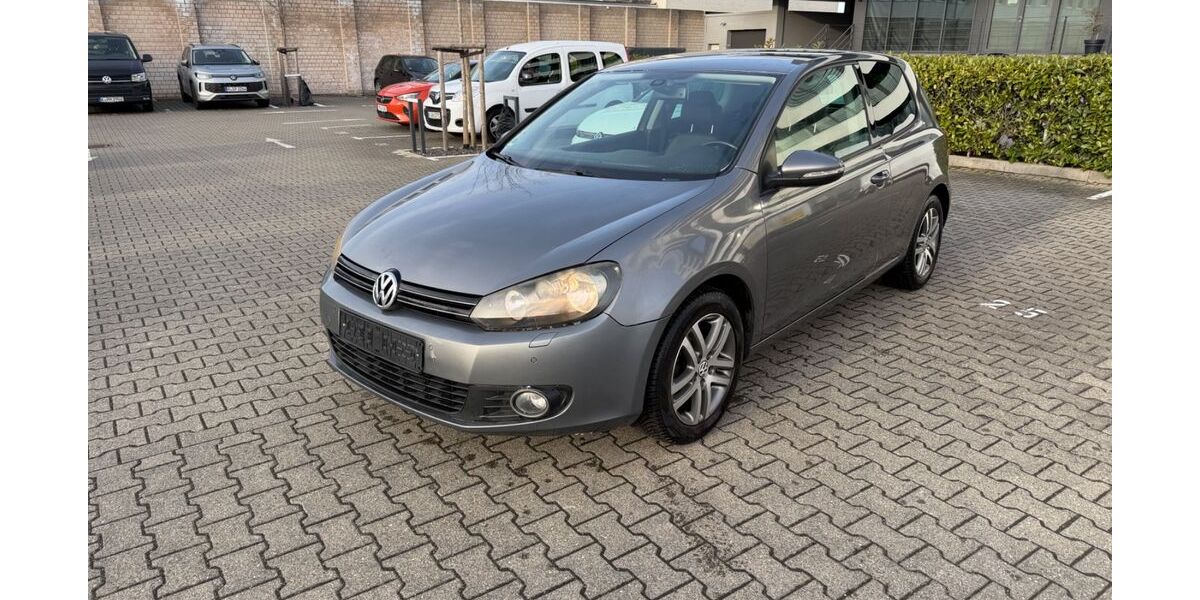 VW Golf 229.000 km 2.500 &euro; Köln 50739