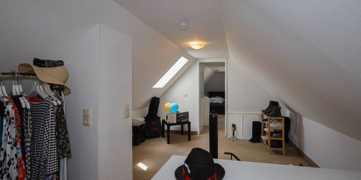Etagenwohnung Langenfeld Richrath - 3 Zimmer, 105 m&sup2;, 415.000&euro; | Angebot:26826376