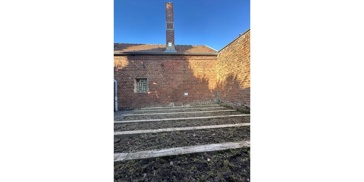 HOFSTELLE BAUERNHAUS 155 QM WOHNFLÄCHE MIT SCHEUNE 92 QM 6 zimmer