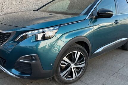 Peugeot 5008 141.000 km 12.999 &euro; Köln 50739
