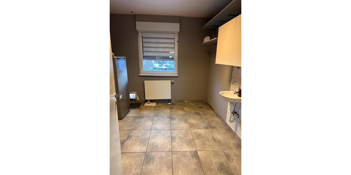 4 Zimmer Wohnung in 50129 Bergheim Niederaußem zur Vermietung 5 zimmer