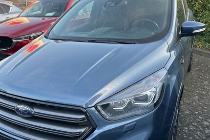 Ford Kuga 45.312 km 19.440 &euro; Grevenbroich 41515