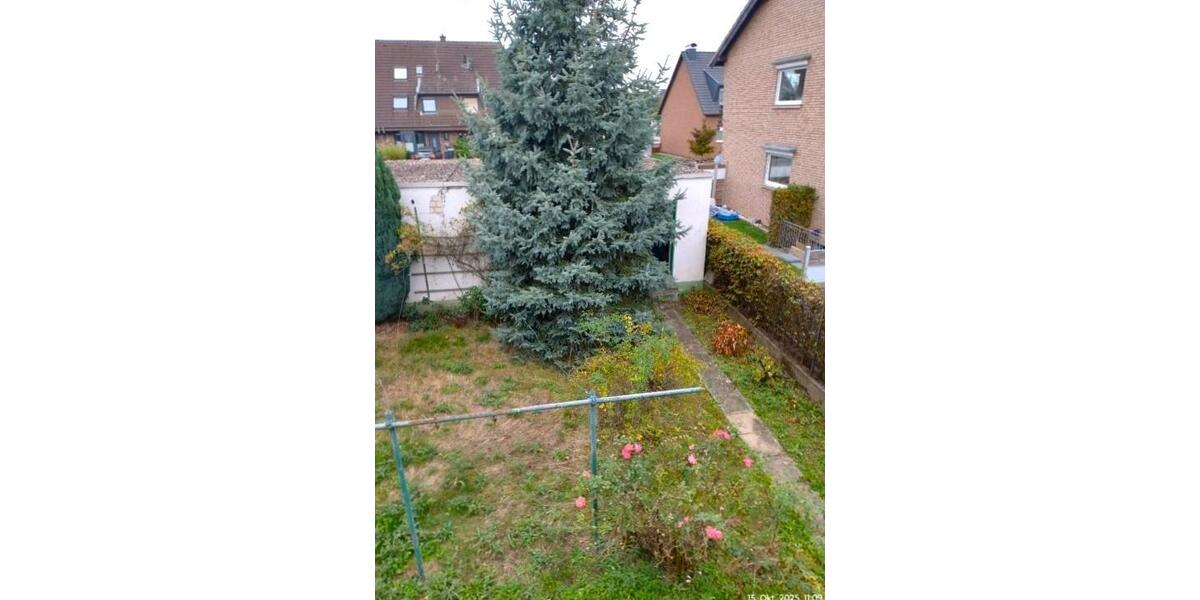 Gute Gelegneheit Großzügig geschnittenes Reihenendhaus mit Balkon, schönem Garten und Garage 6 zimmer