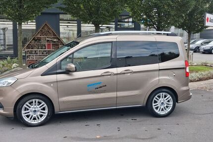 Ford Tourneo Courier 90.000 km 9.950 &euro; Köln 50735