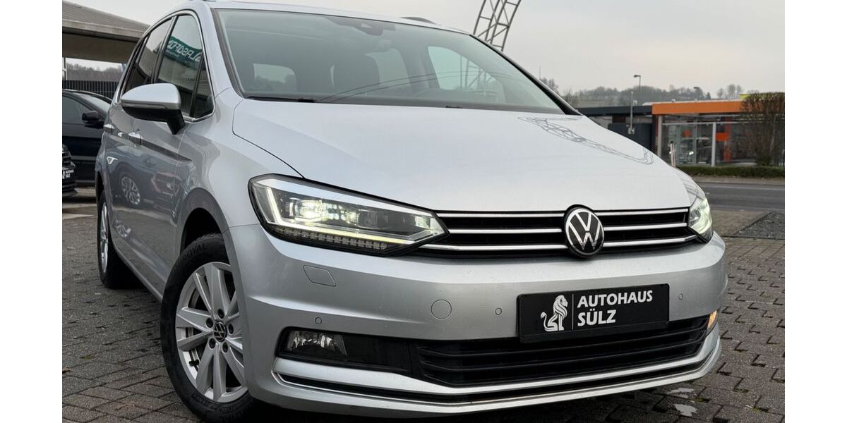 VW Touran 39.770 km 31.999 &euro; Lohmar 53797