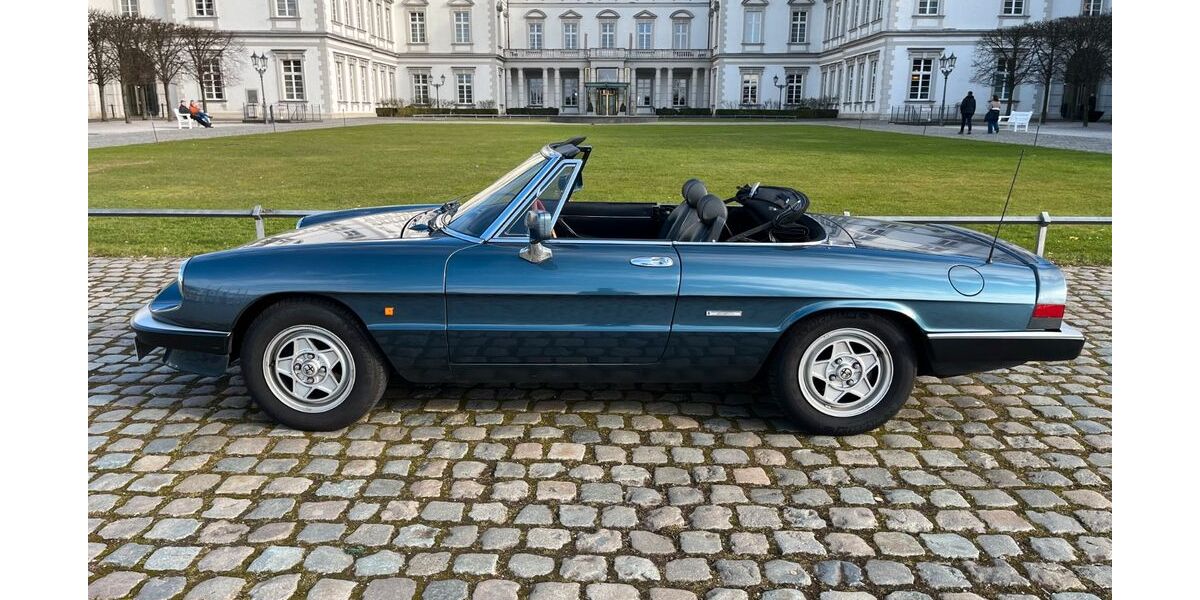 Alfa Romeo Spider 82.500 km 17.800 &euro; Bergisch Gladbach 51427