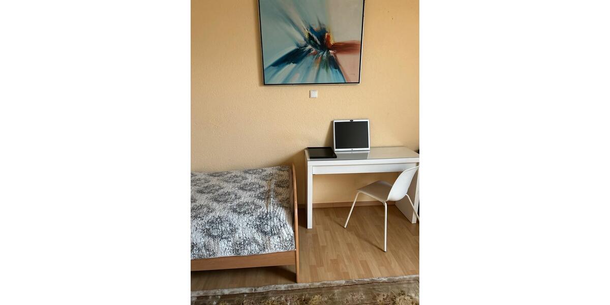 Dachgeschoßwohnung Neuss Augustinusviertel - 1 Zimmer, 45 m&sup2;, 750&euro; | Angebot:25282869