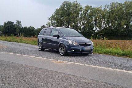 Opel Zafira 190.000 km 1.850 &euro; Neuss 41466