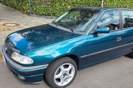 Opel Astra 92.824 km 2.300 &euro; Troisdorf 53840