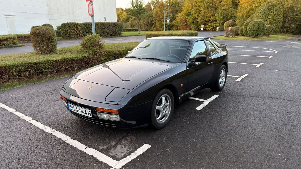 Porsche 944 165.800 km 22.500 &euro; Troisdorf 53842