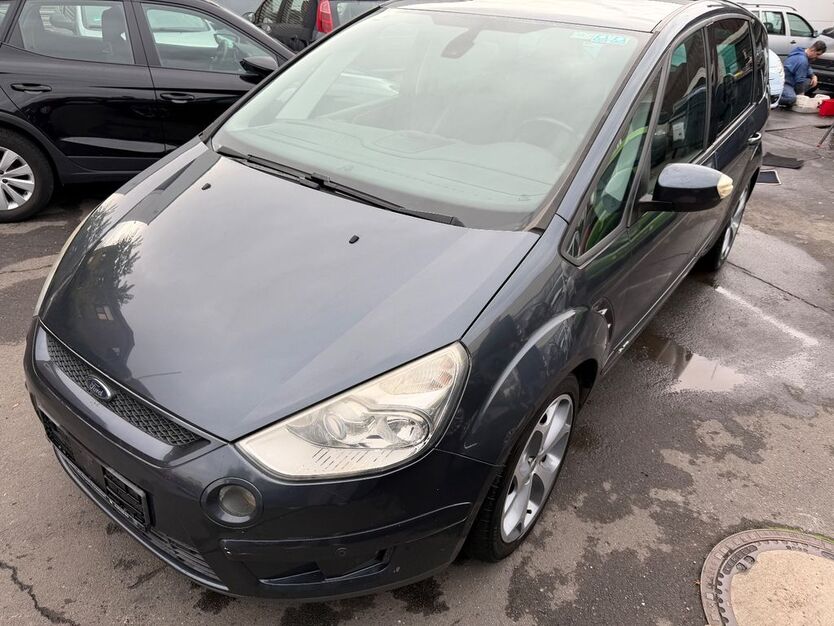 Ford S-Max 269.588 km 3.990 € Köln 50767