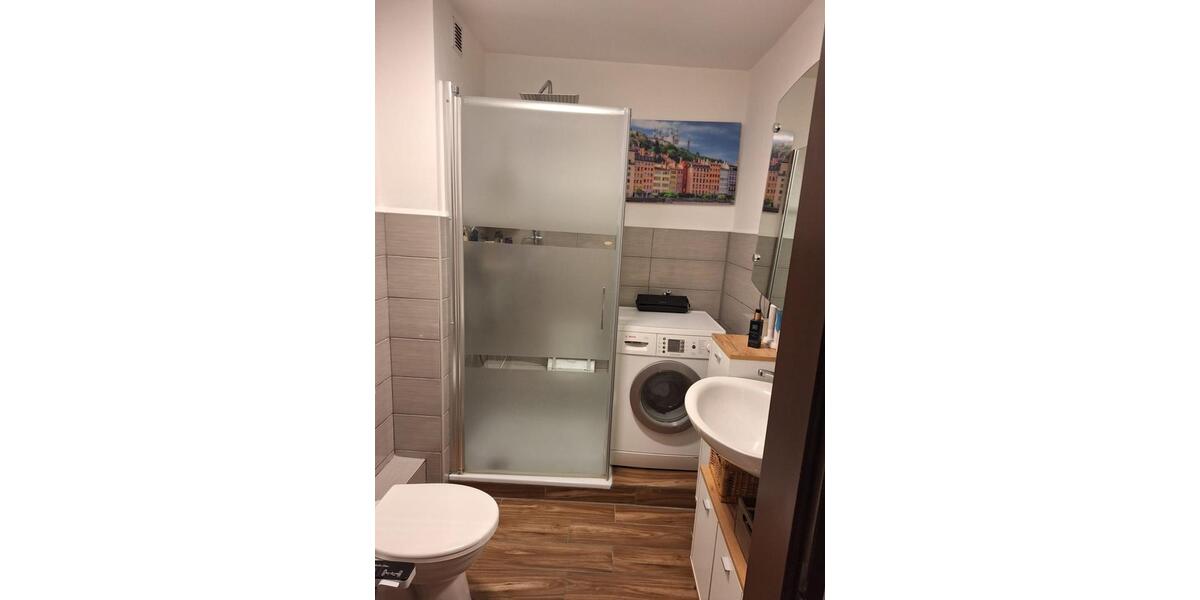 Etagenwohnung Düsseldorf Stadtbezirk 2 - 3 Zimmer, 80 m&sup2;, 1.350&euro; | Angebot:25225238