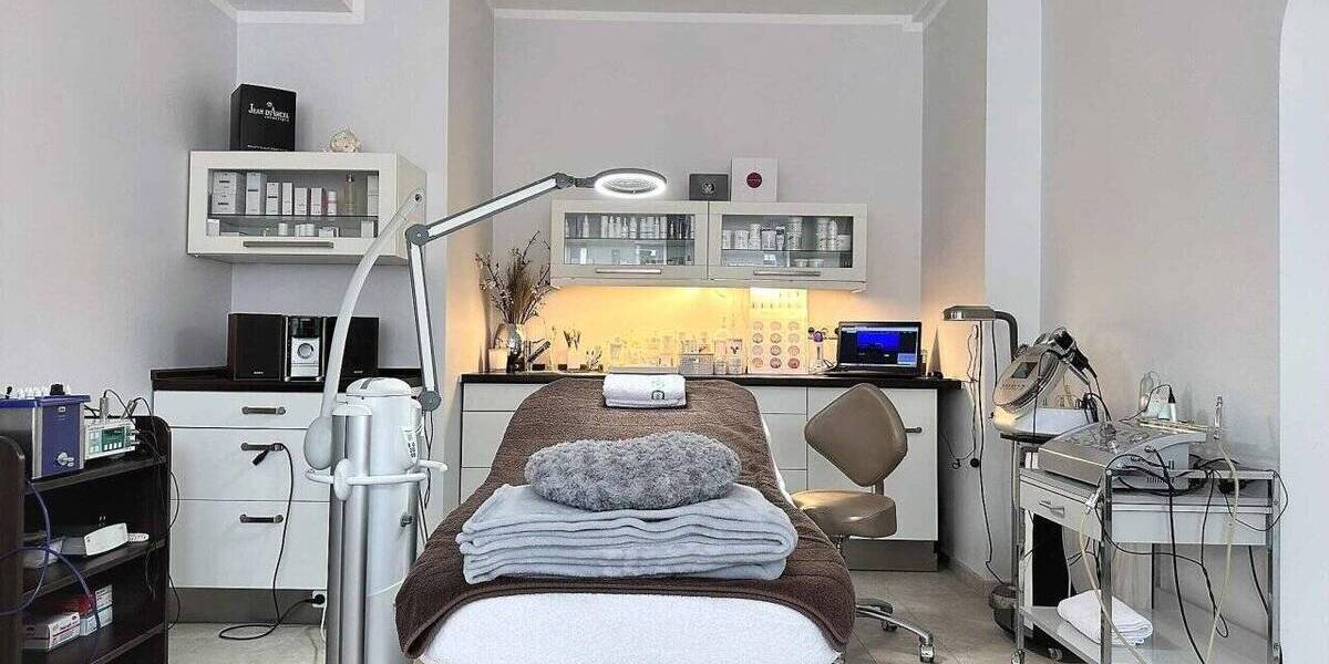 Gewerbeobjekt Kerpen Sindorf - 4 Zimmer, 109 m&sup2;, 952&euro; | Angebot:20968241