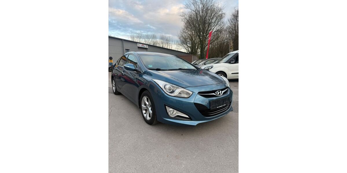 Hyundai i40 160.000 km 7.790 &euro; Solingen 42653