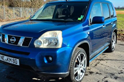 Nissan X-Trail 298.000 km 6.100 &euro; Dormagen 41541