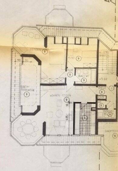 REFRATH ruhig gelegene 3-Zimmer-Whg in Waldrandlage mit Dachterrasse, 2 Bädern, 2 Erkern, TG-Stellplatz 3 zimmer
