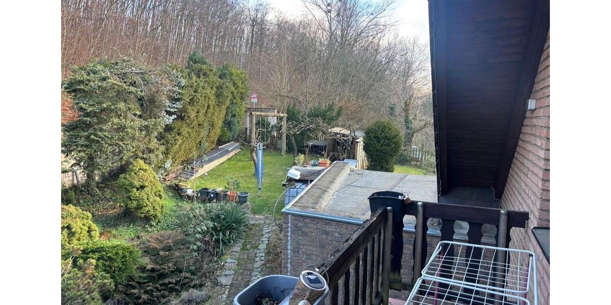 Ruhige 3-Zimmer-Dachgeschosswohnung mit Balkon&Gartennutzung 3 zimmer