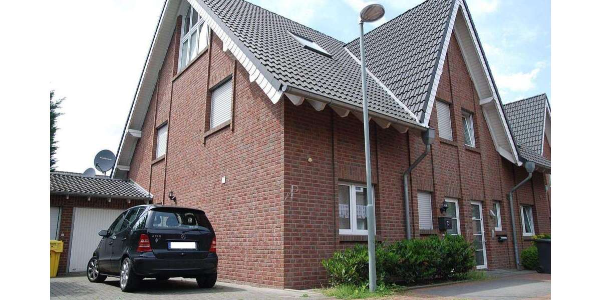 Haus zum Mieten in Neuss 2.100 € 165 m² 5 zimmer