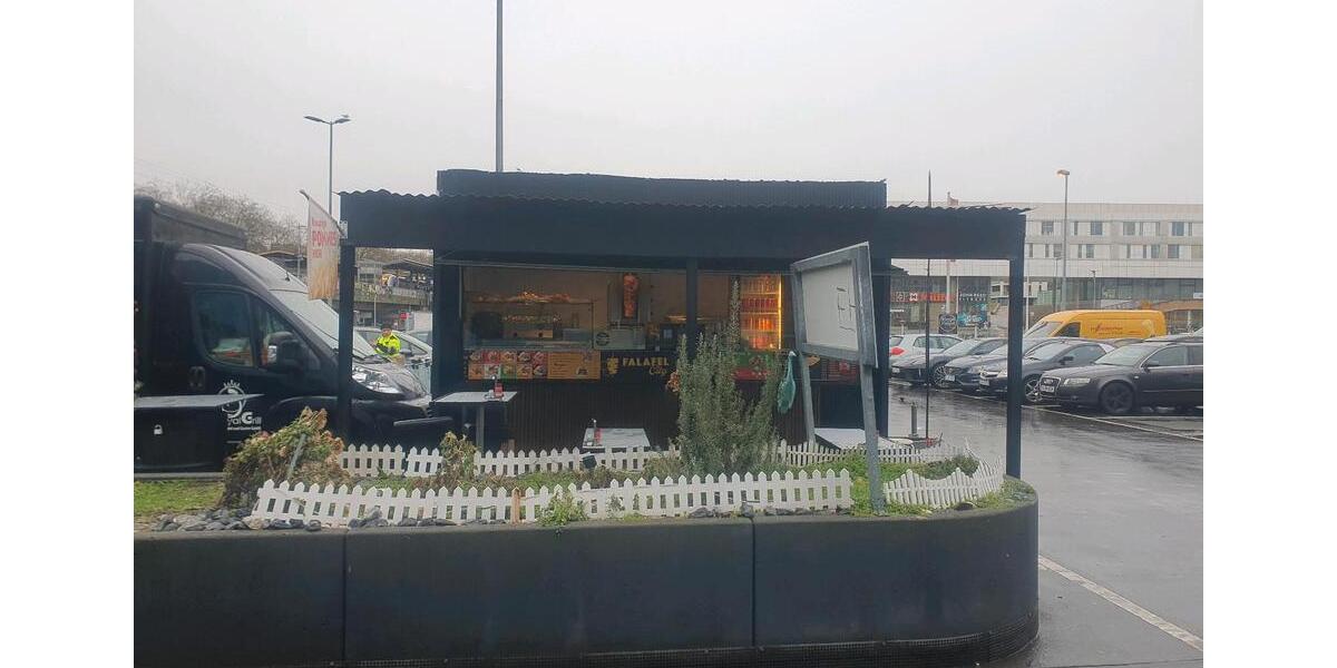 Feste Imbisswagen mitten in Düsseldorf zimmer