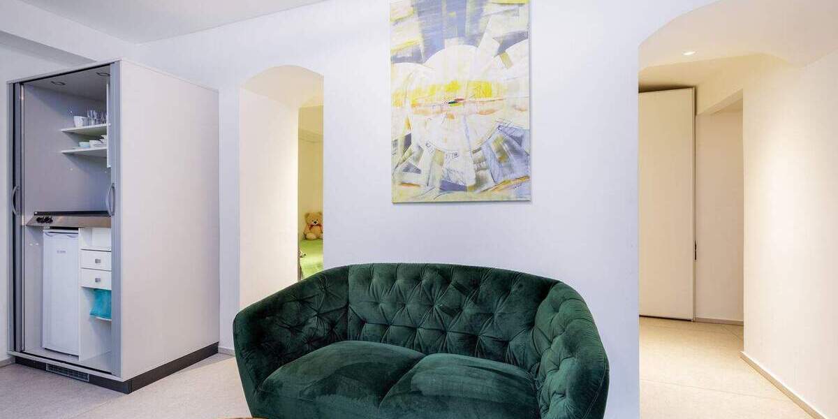 Hochwertig sanierte und stylische Gartenwohnung mit weiterer Dachgeschosswohnung 7 zimmer